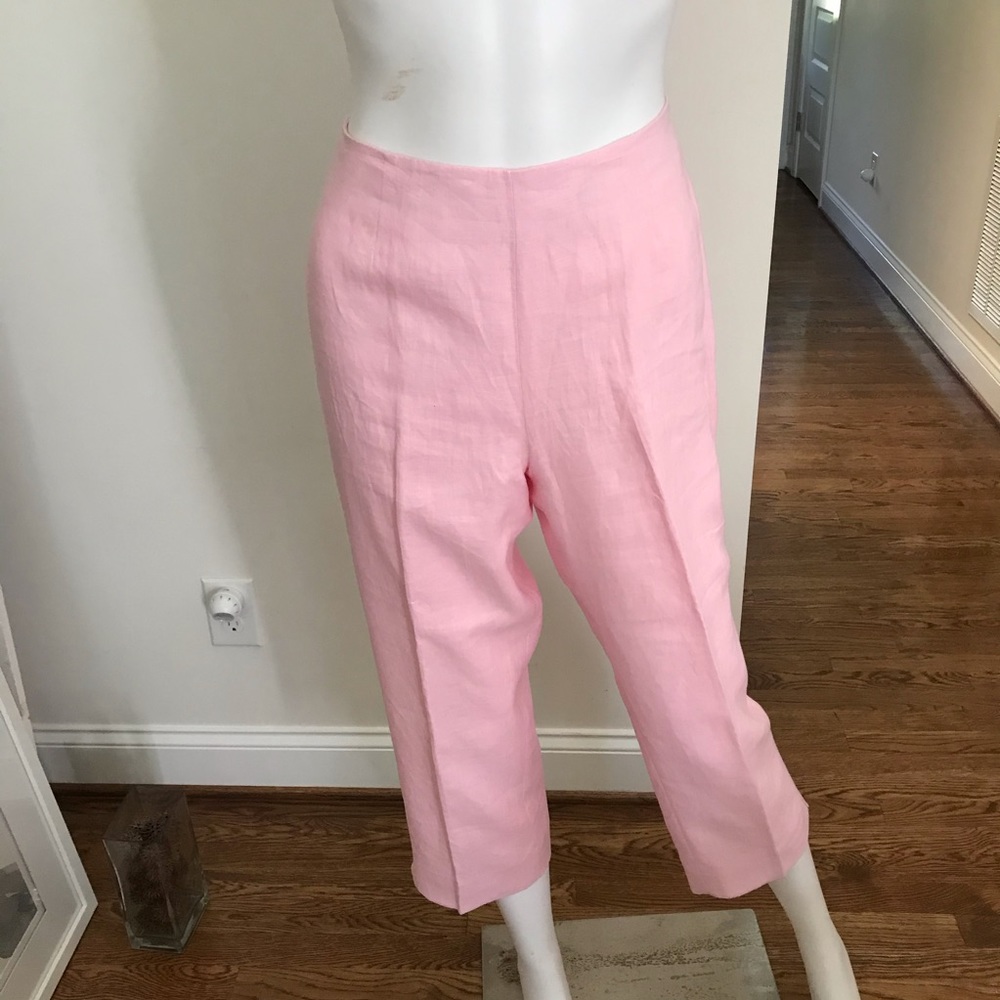 Pink cropped pants
